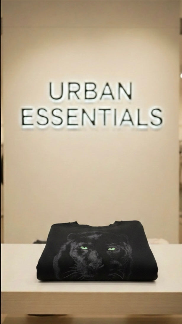 Black Panther Sweater – Premium Streetwear (Oversized Fit)