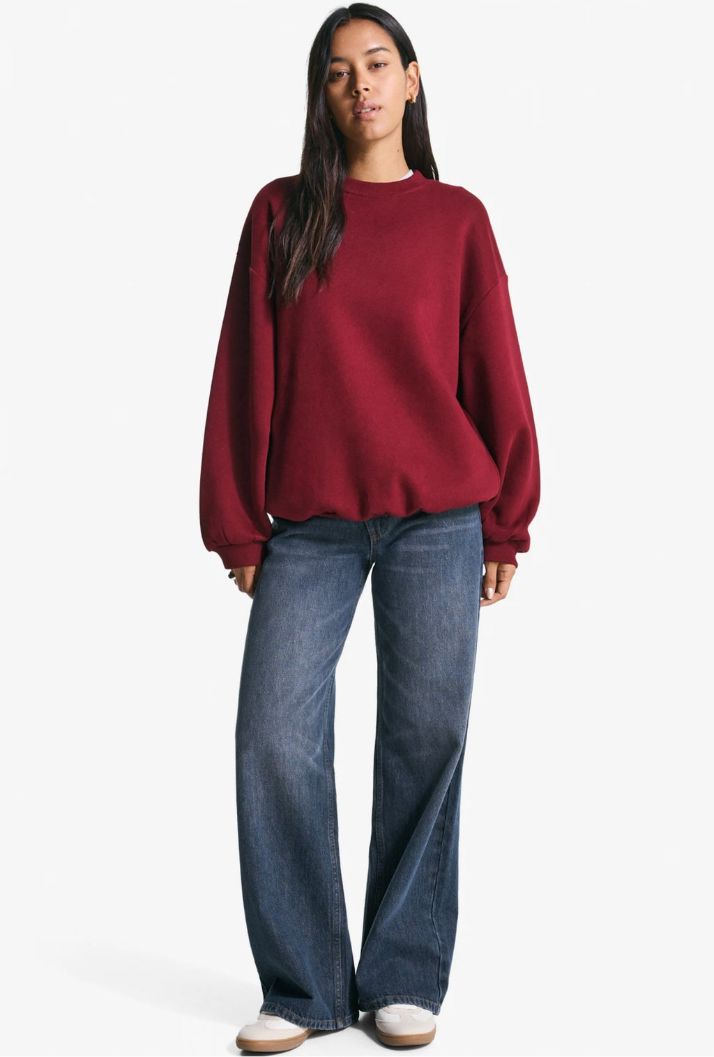 Oversized Streetwear Sweater – Essentials Collection