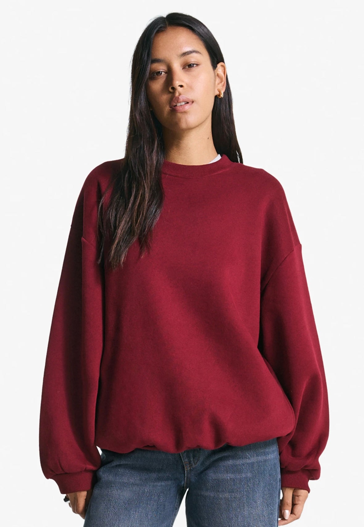 Oversized Streetwear Sweater – Essentials Collection