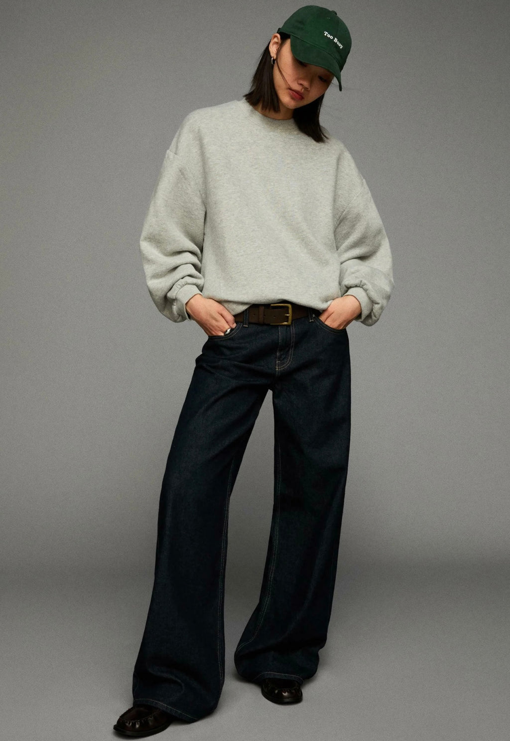 Oversized Streetwear Sweater – Essentials Collection