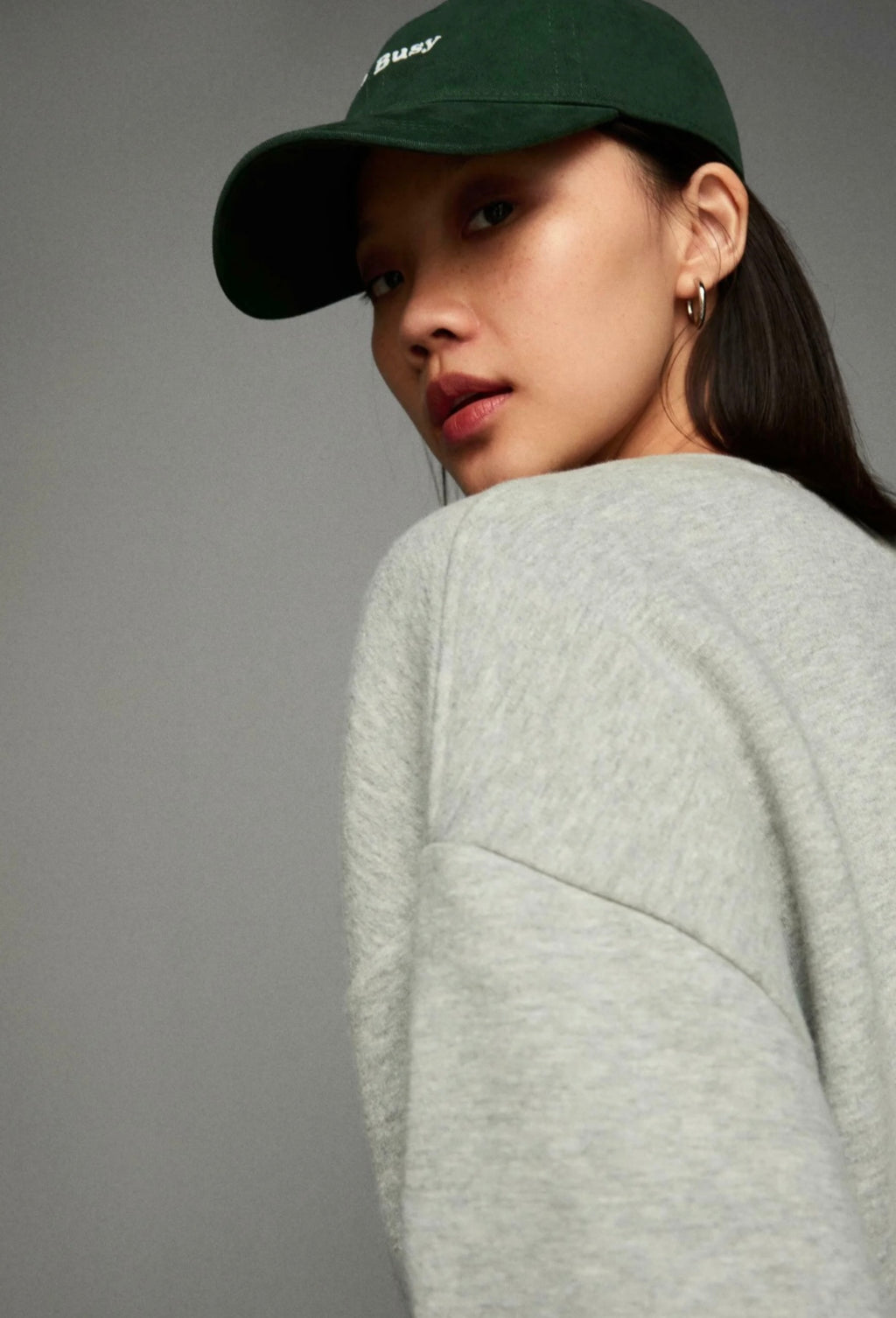 Oversized Streetwear Sweater – Essentials Collection