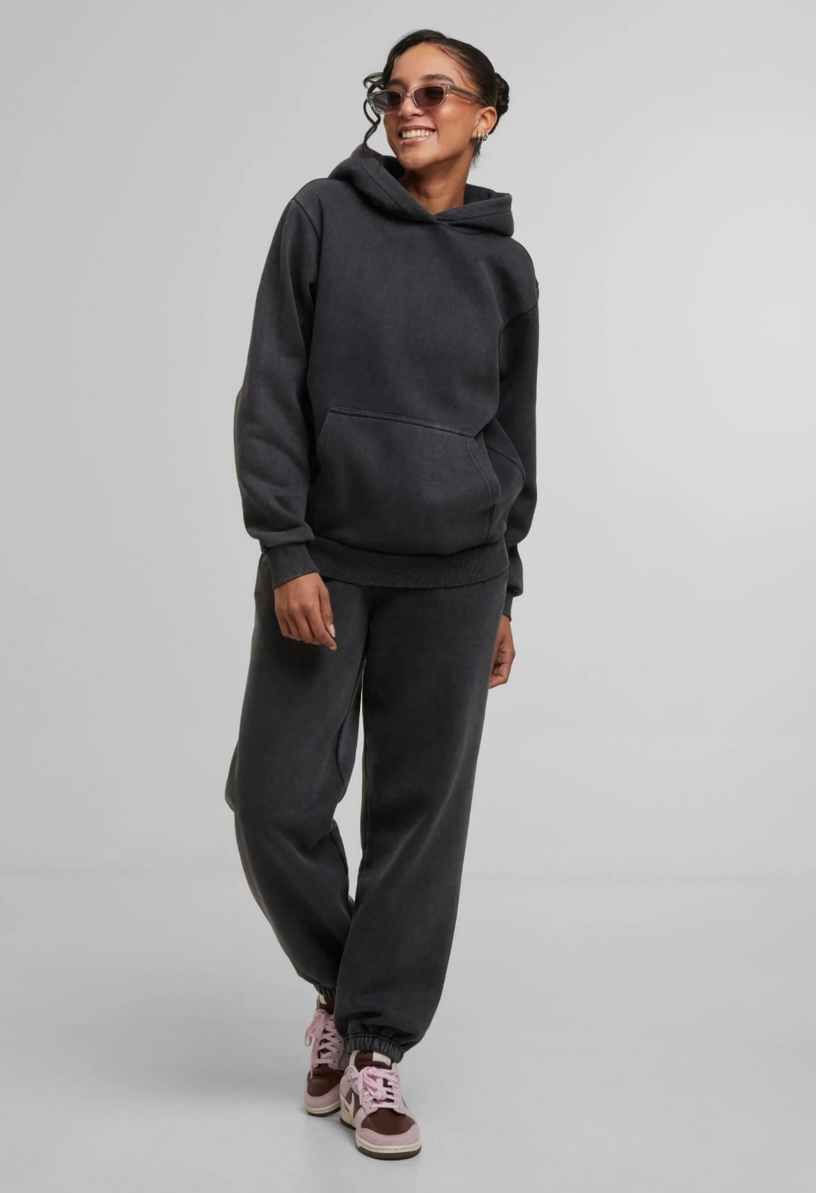 Street Classic Hoodie – Heavy Fit (Black)